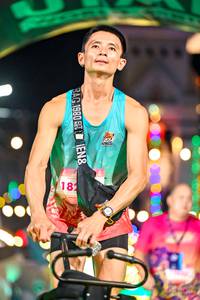 BIB: 1980
                            <button type="button" onclick="openModal(24689202)" class="btn btn-primary btn-sm float-right btn-popup" data-toggle="modal" data-target=".modal-high-quality">
                        <i class="fas fa-shopping-cart"></i> Add to Cart
                    </button>
                                            <button type="button" onclick="isThisMe(24689202, true)" class="btn btn-success btn-sm float-right btn-popup btn-isme hidden" data-toggle="tooltip" data-placement="bottom" title="นี่คือรูปของคุณใช่ไหม คลิกที่นี่เพื่อเอาเข้าอัลบั้ม">
                        <i class="fas fa-plus"></i> Add to album
                    </button>
                    <button type="button" onclick="isThisMe(24689202, false)" class="btn btn-warning btn-sm float-right btn-popup btn-isnotme hidden">
                        <i class="fas fa-ban"></i> Remove from album
                    </button>